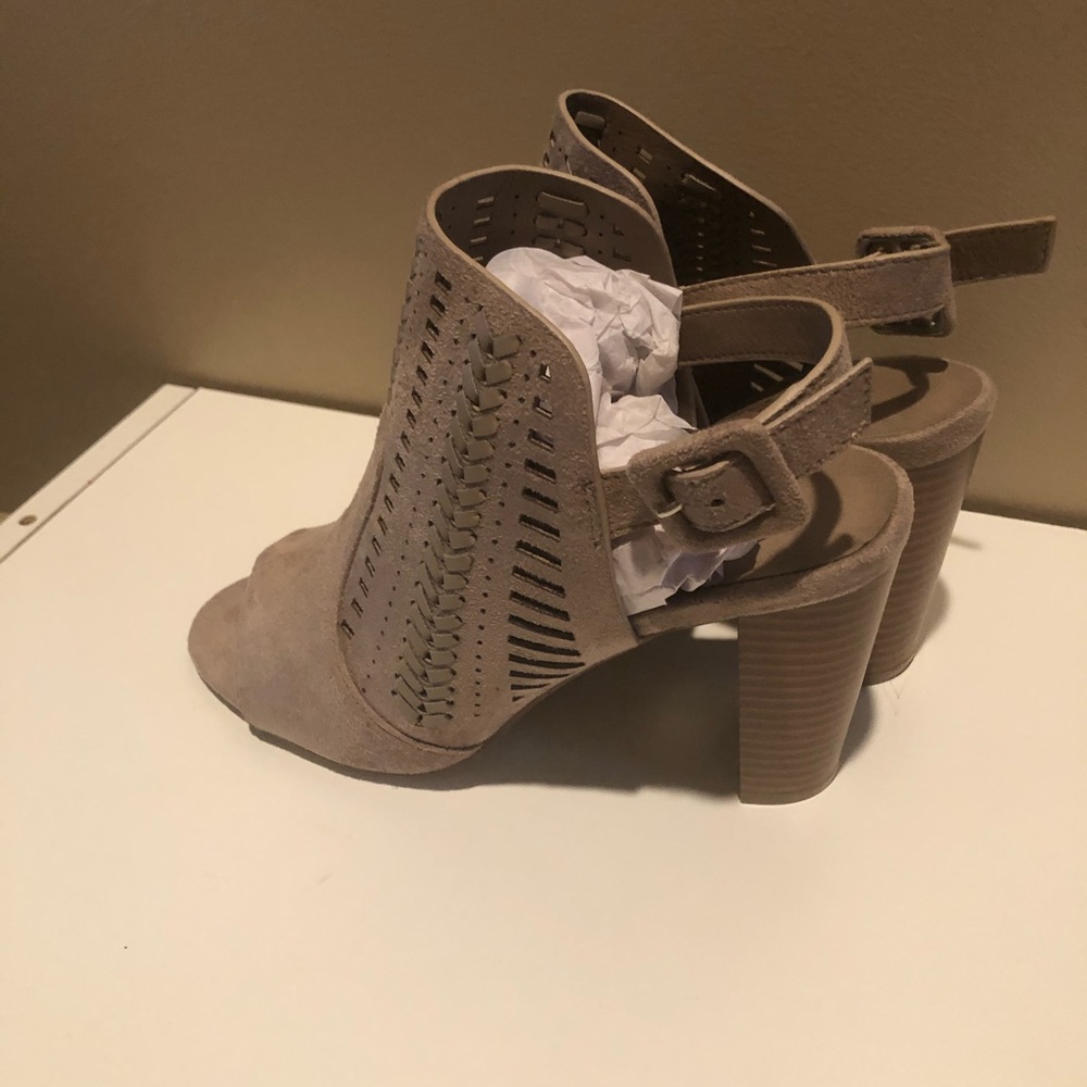 Dress shoes